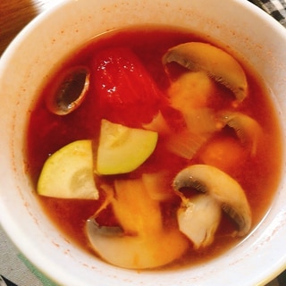 ズッキーニのラタトゥイユ風スープ